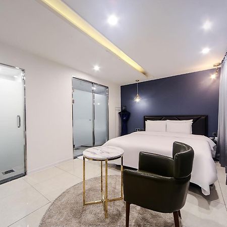 온나 호텔 대연동 부산 Daeyeon Onna Hotel Daeyeon Pusan Zewnętrze zdjęcie