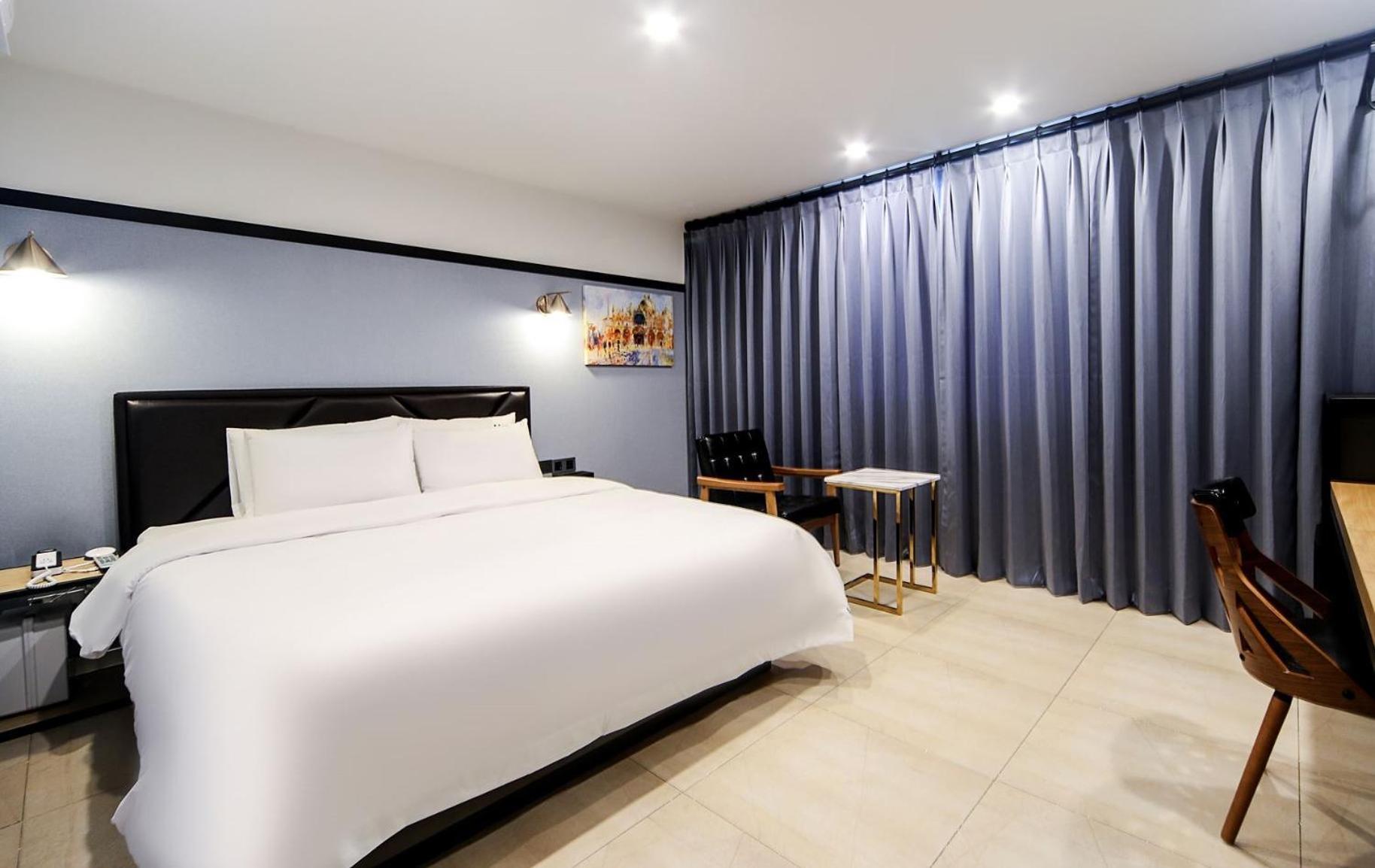 온나 호텔 대연동 부산 Daeyeon Onna Hotel Daeyeon Pusan Zewnętrze zdjęcie